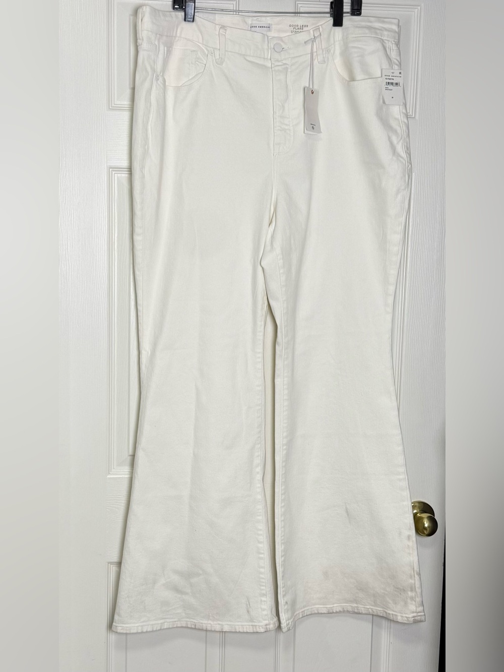 NWT Good American Good Legs Flare Jeans White Size 20 Plus Size GLF046TPK